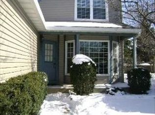 1832 Isie Royal Ln, Hanover Park, IL 60133