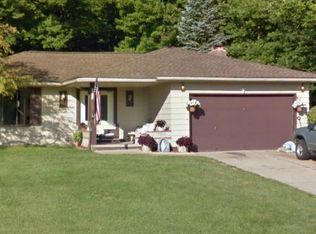 1720 Eisenhower Dr, Brunswick, OH 44212
