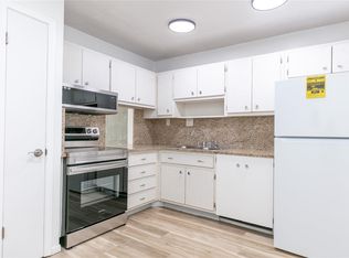 2060 NW 48th Ter APT 210, Lauderhill, FL 33313