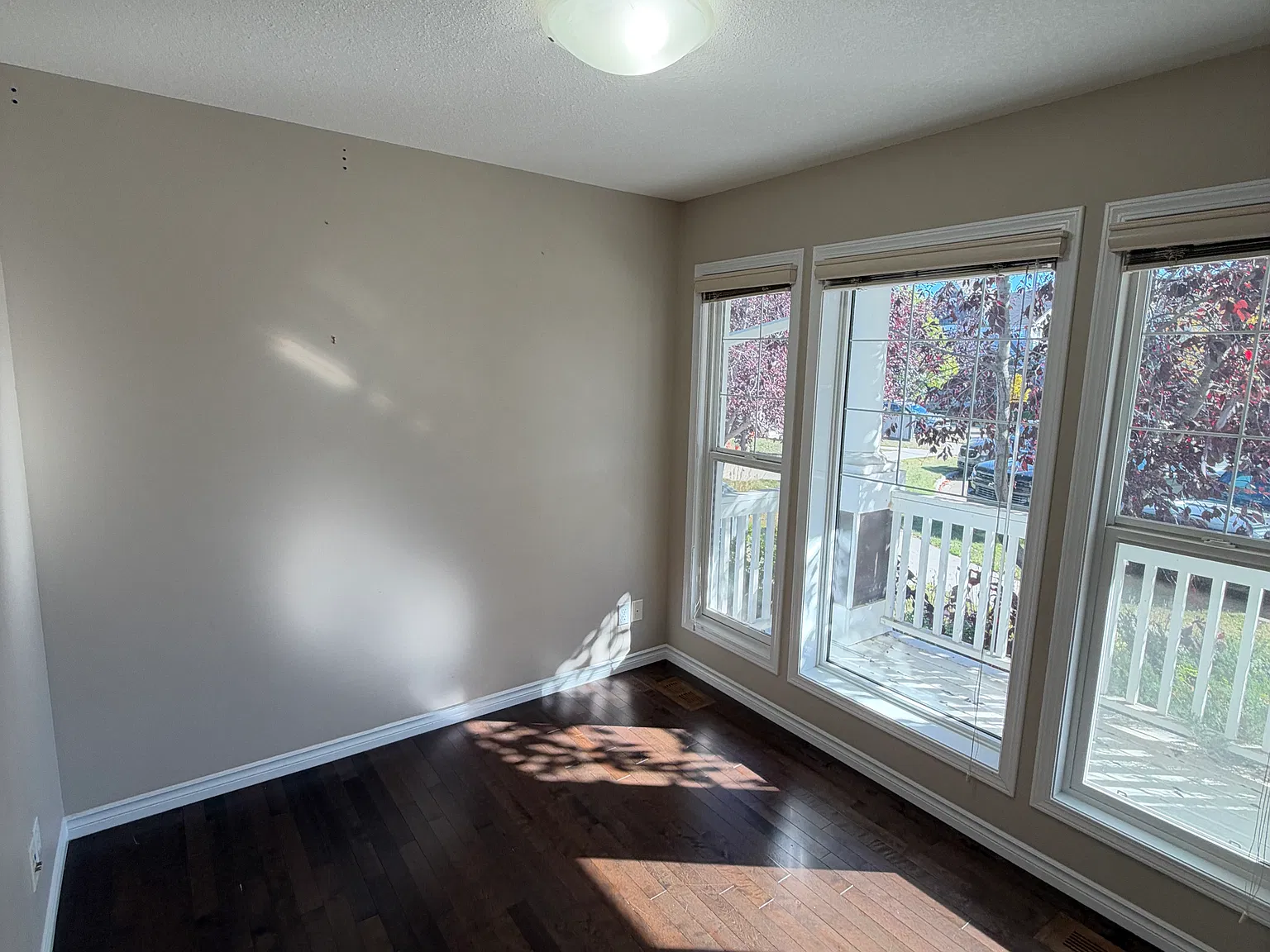 7216 21 Avenue SW Edmonton — Photo 3