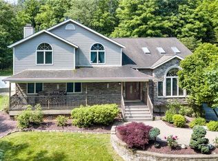 78 Oxford Rd, Chester, NY 10918