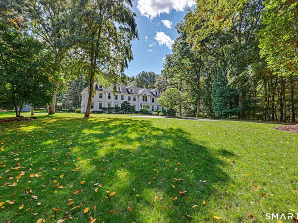443 Brambley Hedge Circle, Fairfield, CT 06824