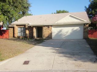 4401 Thrasher Ct, Fort Worth, TX 76137