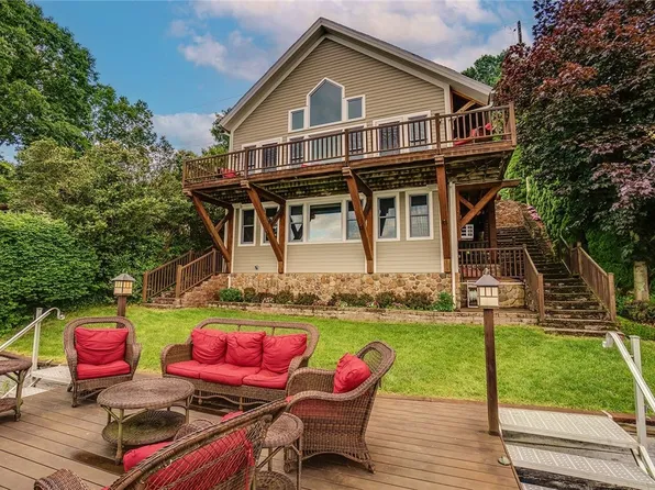 669 E Lake Rd, Penn Yan, NY 14527