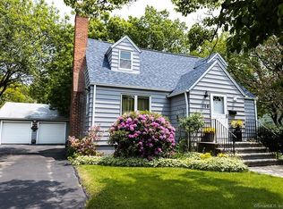 108 Overlook Ave, Fairfield, CT 06824