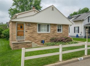 216 Pearl Pl SW, North Canton, OH 44720