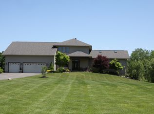 489 Whitney Rd, Ontario, NY 14519