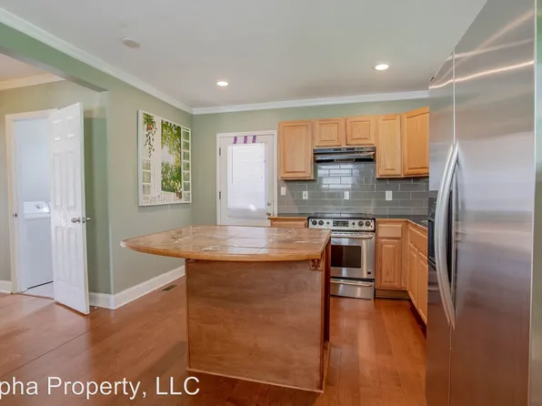5 Skyland Dr, Greenville, SC 29607