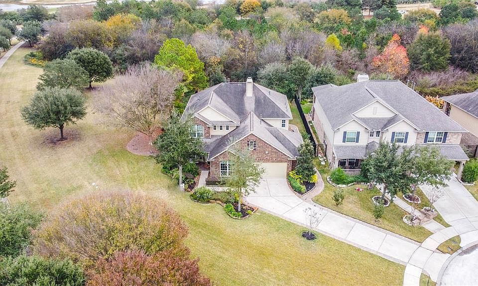 1st image of 17903 Channel Hill Dr