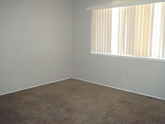 5th image of 2420 Oxford Way #G44