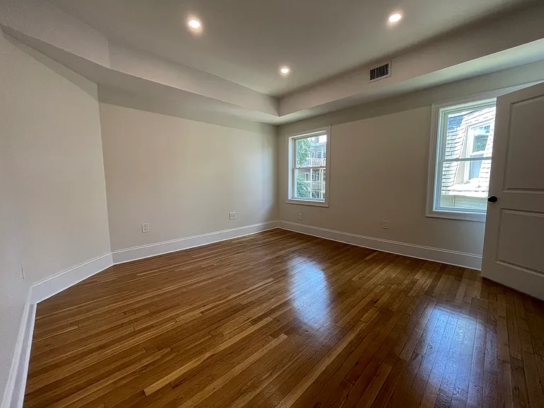 14 Weld Ave #1 — Photo 10