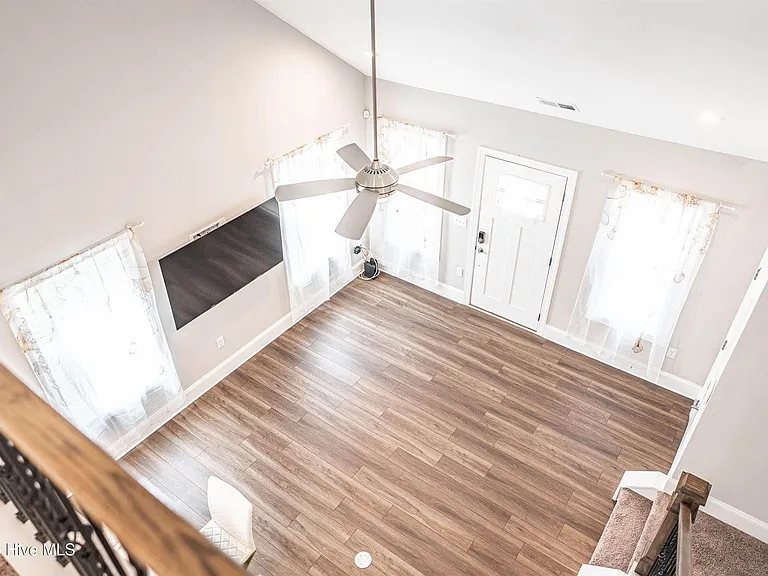 315 Mashie Ct — Photo 35