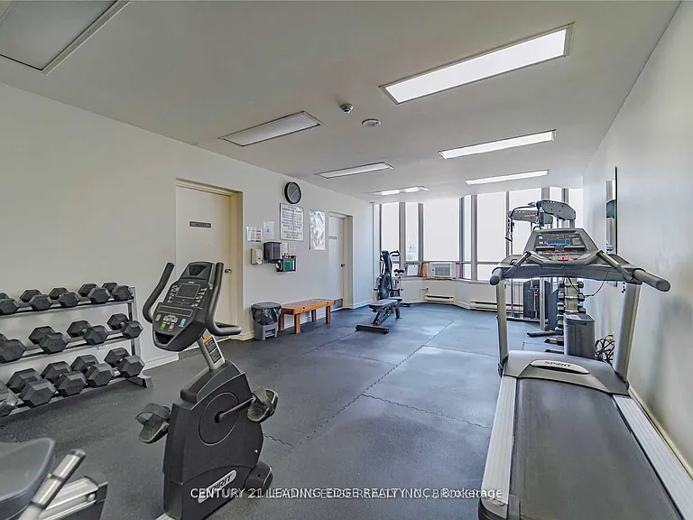67 Caroline St S #8A — Photo 37