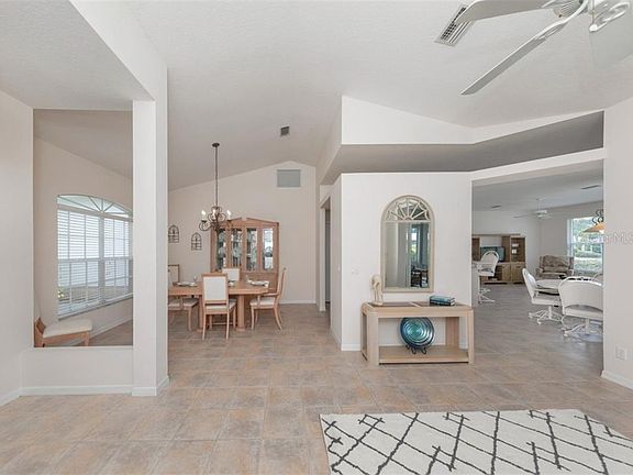 4th image of 5053 Seagrass Dr