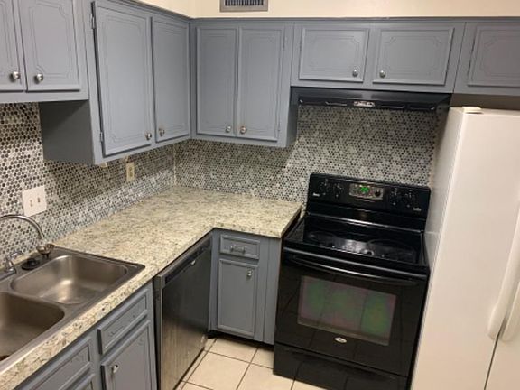 2nd image of 2574 Marilee Ln APT 32