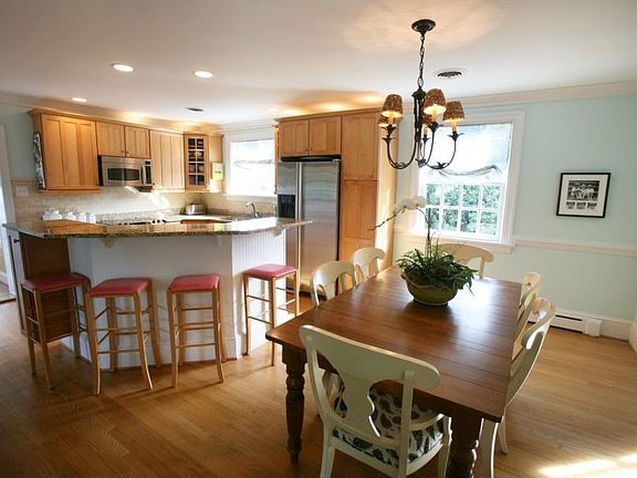 Kitchen and Breakfast Nook