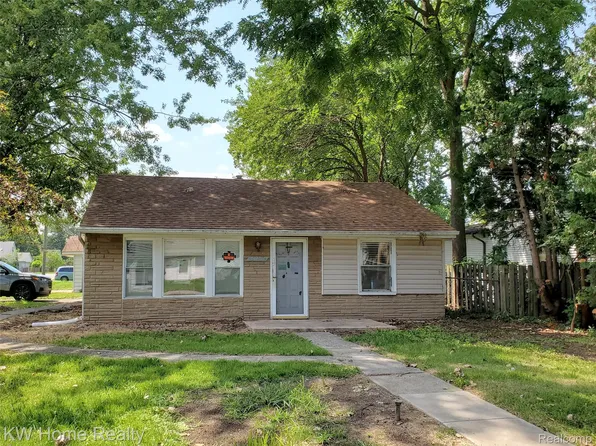 14198 Syracuse St, Taylor, MI 48180