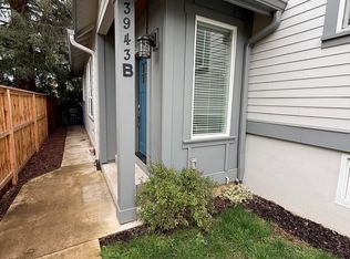 3943 SE 27th Ave UNIT B, Portland, OR 97202