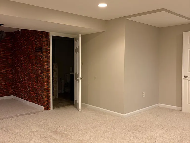 2117 Cross Trails Rd — Photo 26