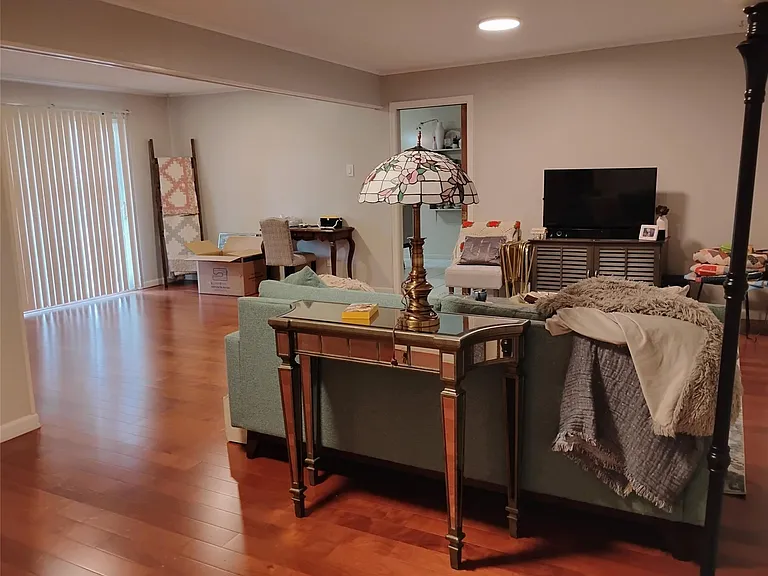 5431 Grape St — Photo 9