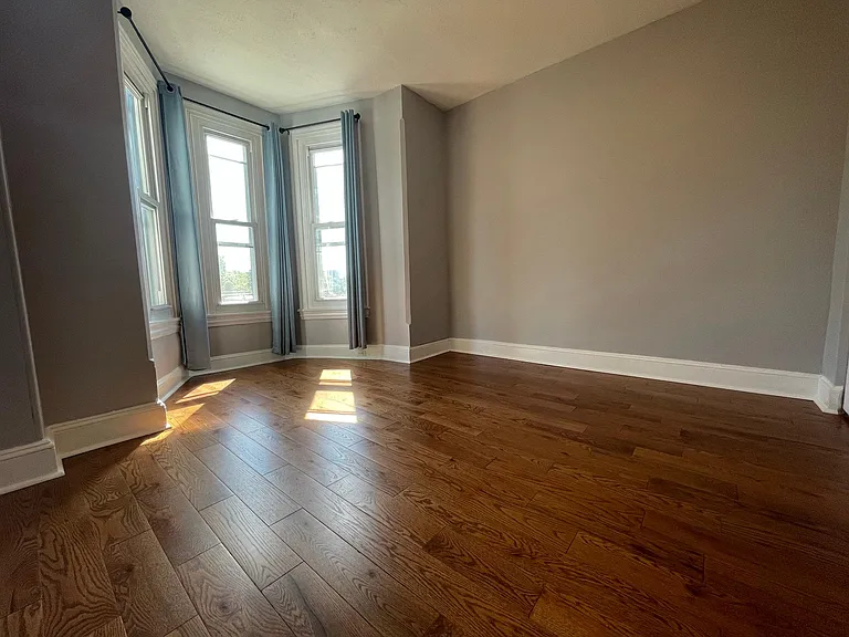 164 Kalos St — Photo 10