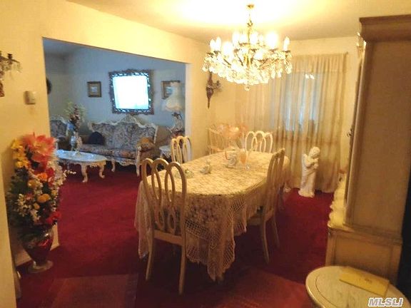 5th image of 114 Rosemary Ln