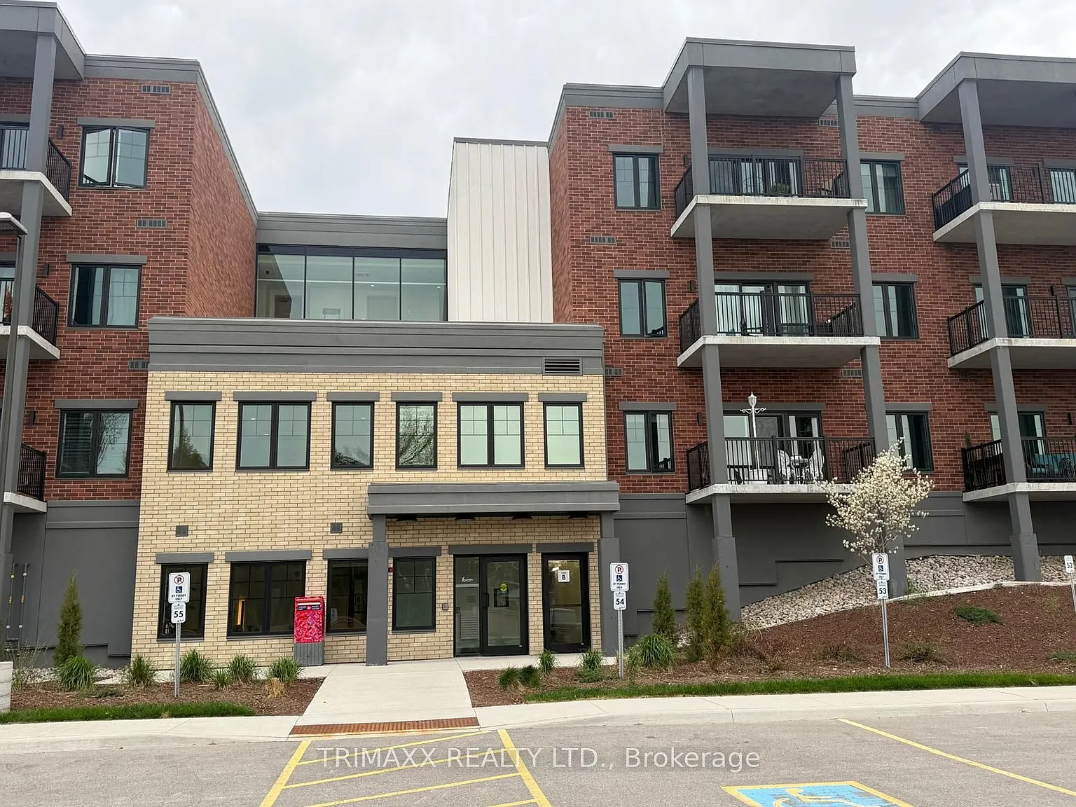 2 bed, $2,350 — Photo 1