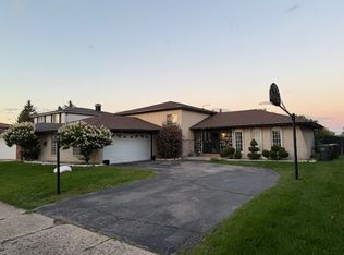 235 S Harper Ave, Glenwood, IL 60425