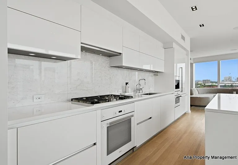 1075 NW Northrup St #1515-1516 — Photo 9