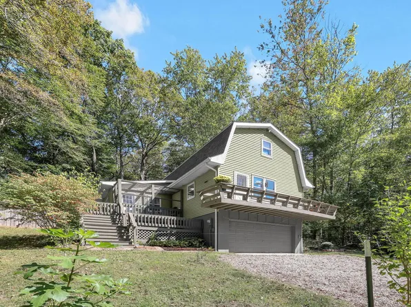 6903 Watkins Rd SW, Pataskala, OH 43062