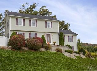 36 Juniper Ridge Dr, Feeding Hills, MA 01030