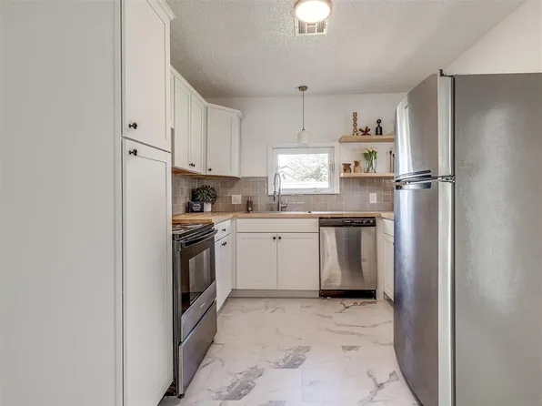 119 W Lilac Ct, Midwest City, OK 73110