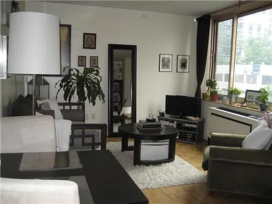 Sold by Rainbow New York | media 4