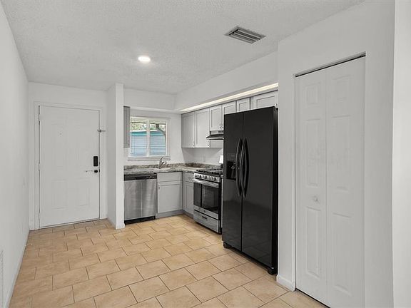 4th image of 831 ORCHID SPRINGS DRIVE #831