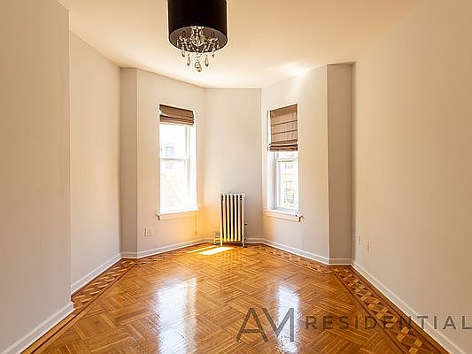 4th image of 450 77th St #3C