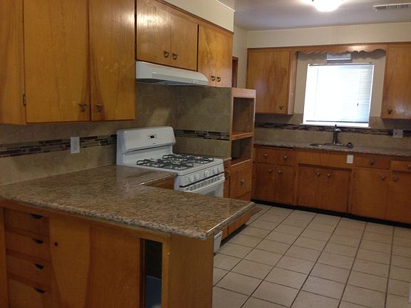 2nd image of 1401 Roosevelt Ave