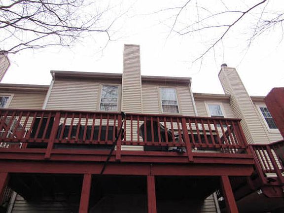 5th image of 14515 Cambridge Cir