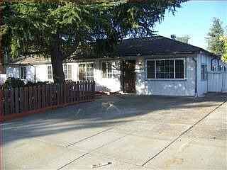 1st image of 733 Crockett Ave