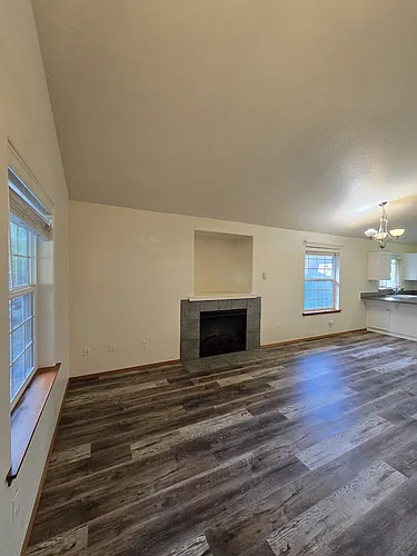 135 S Quadrant St Photo 1