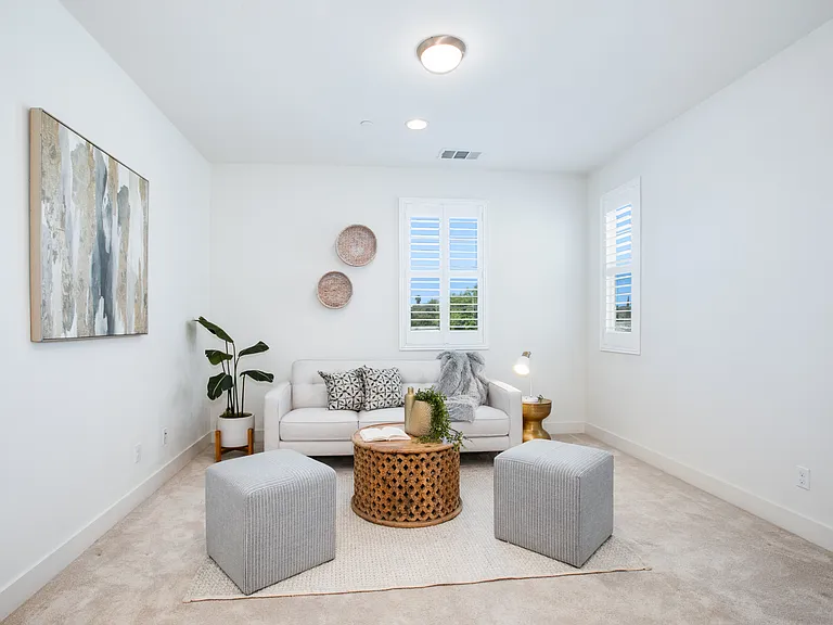 11632 Solaire Way — Photo 3