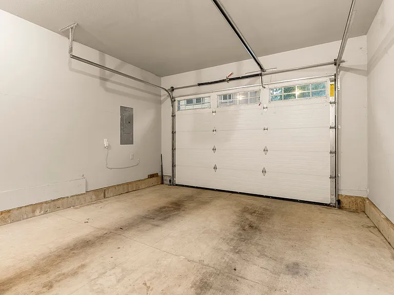 7898 SW Capitol Hill Rd — Photo 23