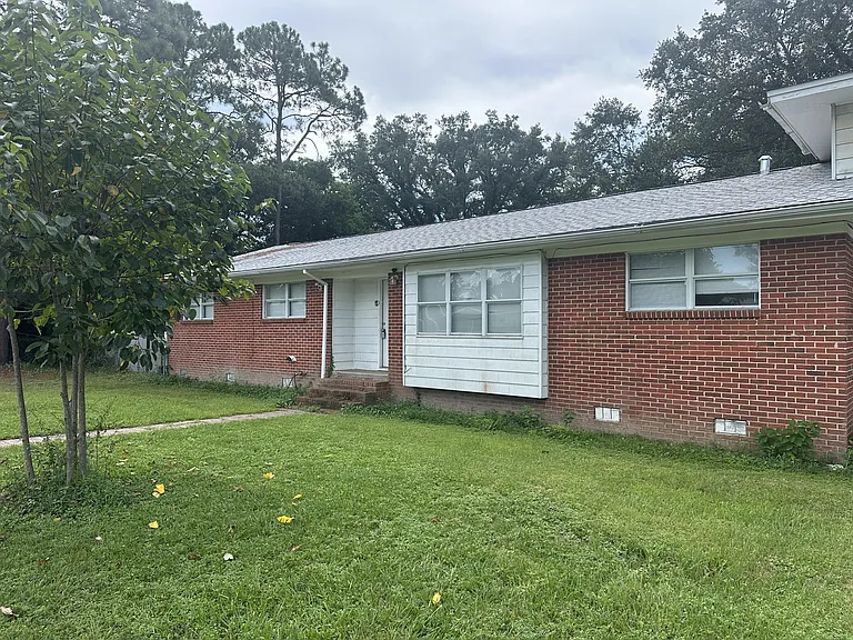 2833 Bellview Ave — Photo 1