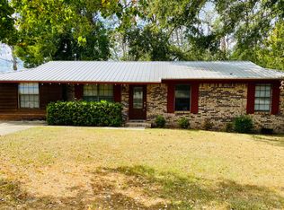 550 Davis St, Chipley, FL 32428