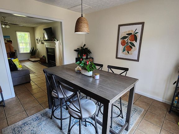 5th image of 401 Star Hill Dr