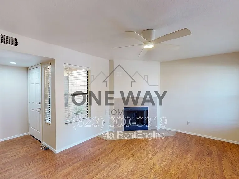 8787 E Mountain View Rd #1064 — Photo 4