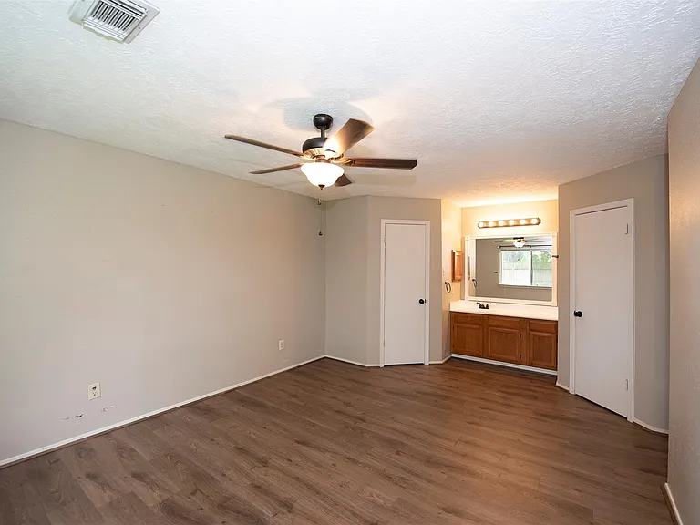 2513 Harpers Ferry Dr — Photo 21
