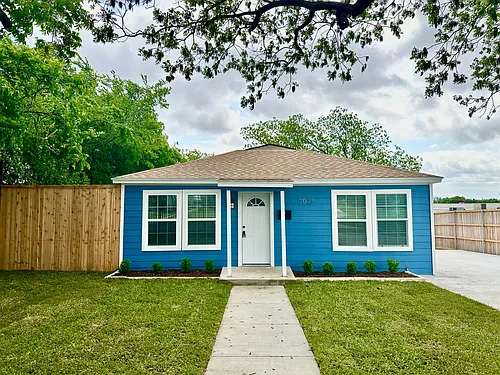 3025 Joyce Dr Photo 1