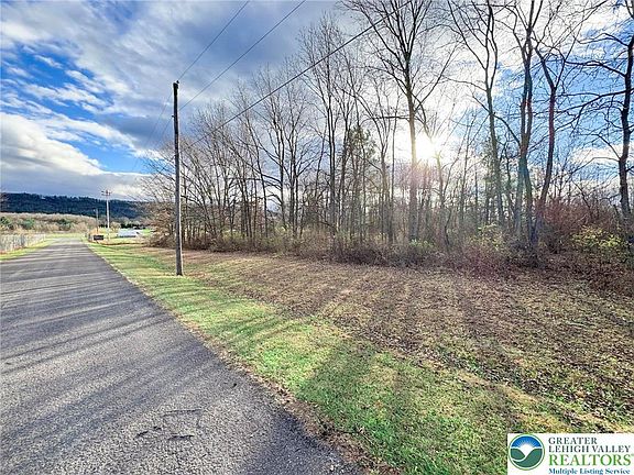 3rd image of Airport Rd Lot 4