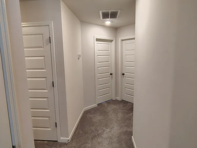 2719 Fordham St — Photo 11