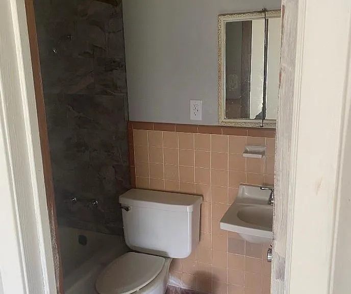 125 Wingate St — Photo 4